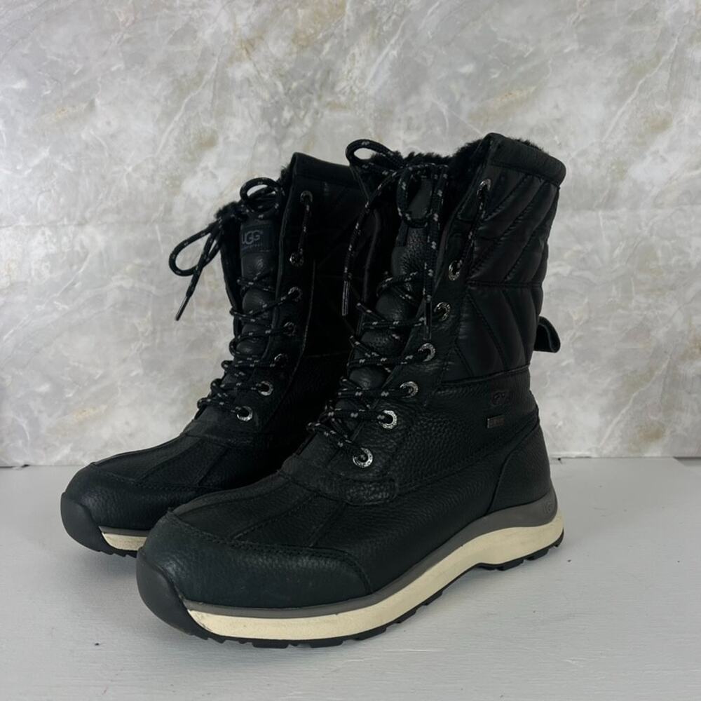 UGG Adirondack III Boots Women's 8 Leather & Sheepskin Lining Green Cushioned